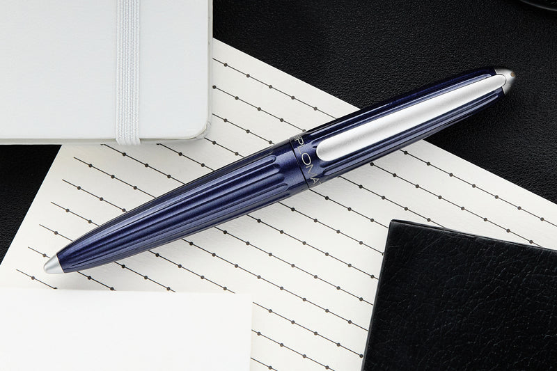 Diplomat Aero Fountain Pen - Midnight Blue