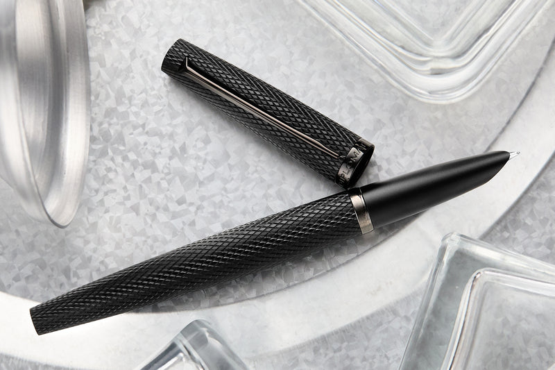 Diplomat Viper Fountain Pen - Black