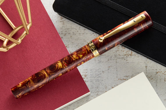 Magna Carta Mag 600 Fountain Pen - Red/Golden