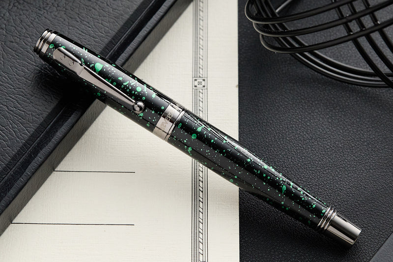 Monteverde Invincia Vega Fountain Pen - Starlight Green