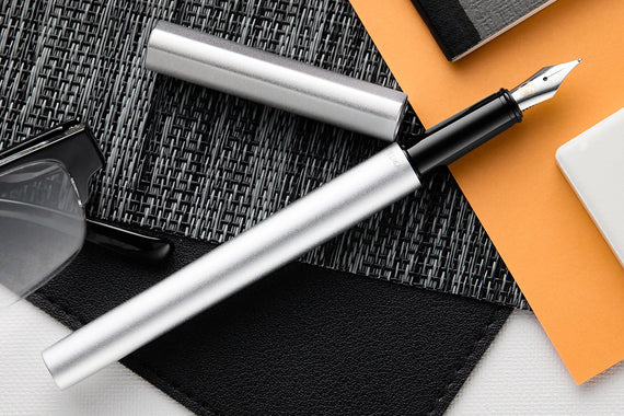 Pelikan Ineo Fountain Pen - Clearing Breeze