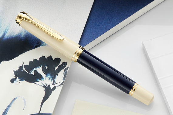 Pelikan M800 Fountain Pen - Cream Blue (Special Edition)