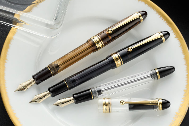 (Bottom Shelf) Pilot Custom 823 Fountain Pen - Amber