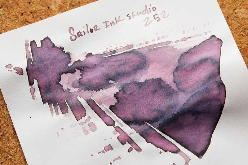 Sailor Ink Studio 252 - Ink Sample