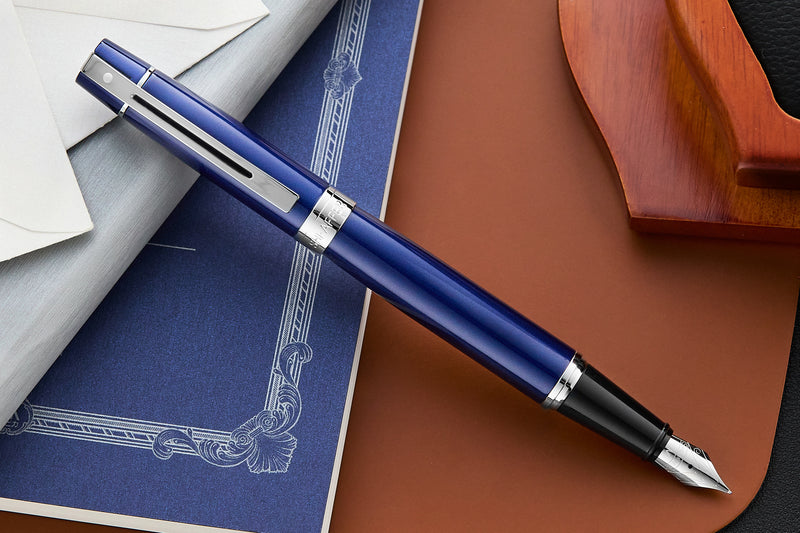 Sheaffer 300 Fountain Pen - Glossy Blue