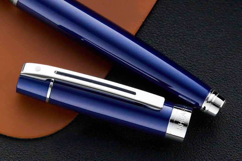 Sheaffer 300 Fountain Pen - Glossy Blue