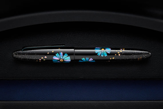 TACCIA Miyabi Bonbori Fountain Pen - Blue Daisies (Limited Edition)