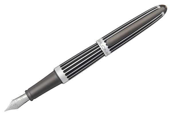 Diplomat Aero Fountain Pen - Stripes Black - The Goulet Pen