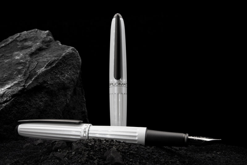 Diplomat Aero Fountain Pen - Lacquered White