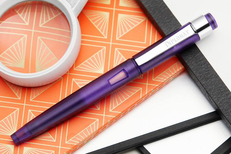 Diplomat Magnum Fountain Pen - Demo Purple