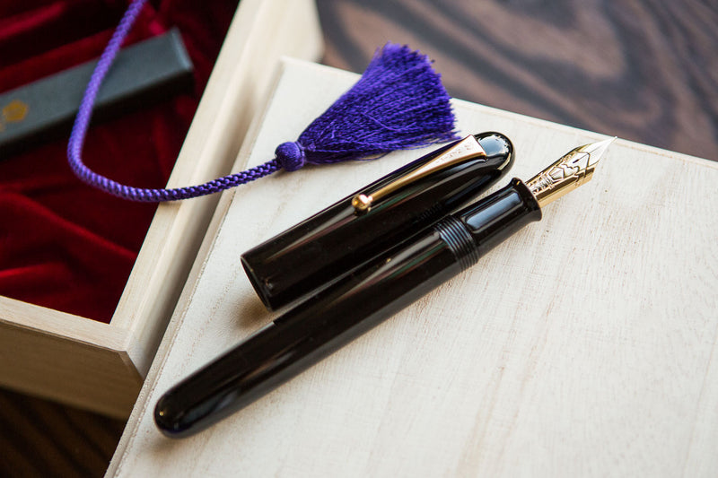 Namiki Emperor Urushi Fountain Pen - Black