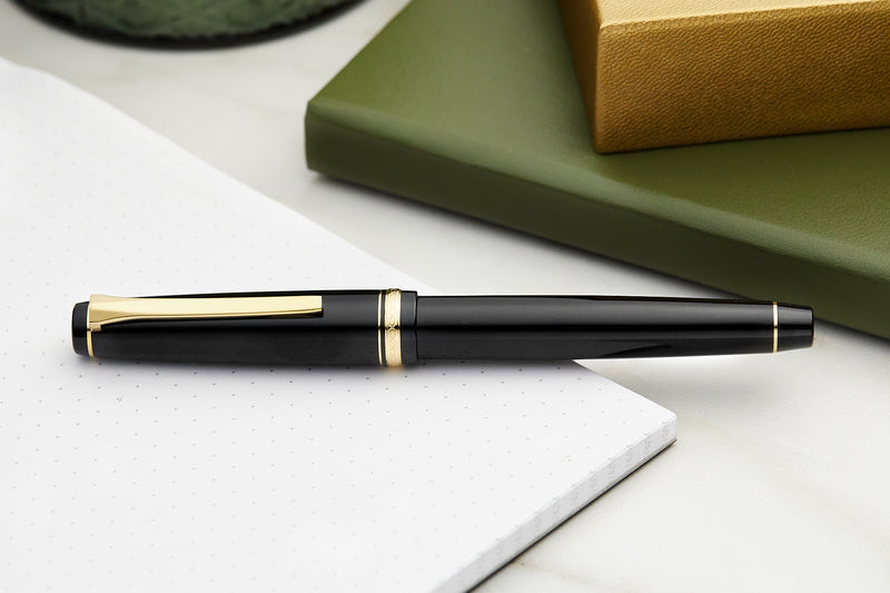 Pilot Falcon Fountain Pen - Black/Gold