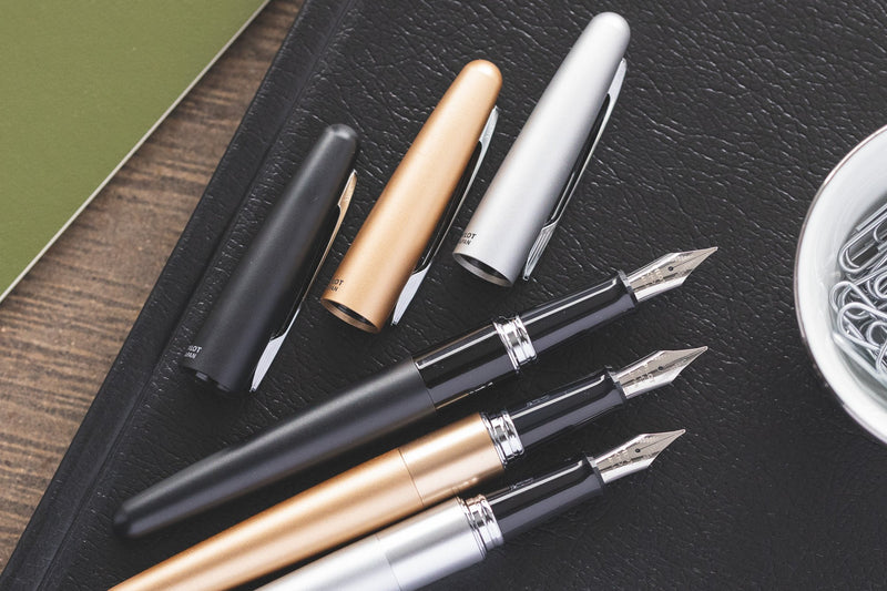 Pilot Metropolitan Fountain Pen - Gold Plain - The Goulet Pen Company