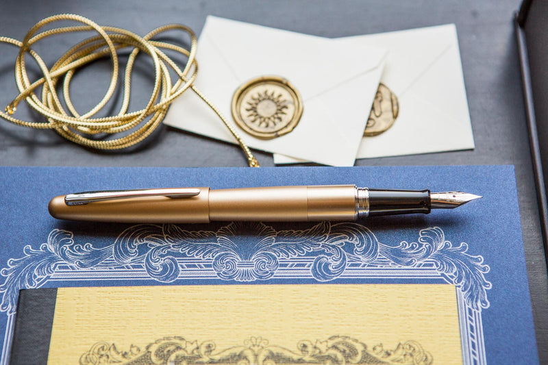 Pilot Metropolitan Fountain Pen - Gold Plain