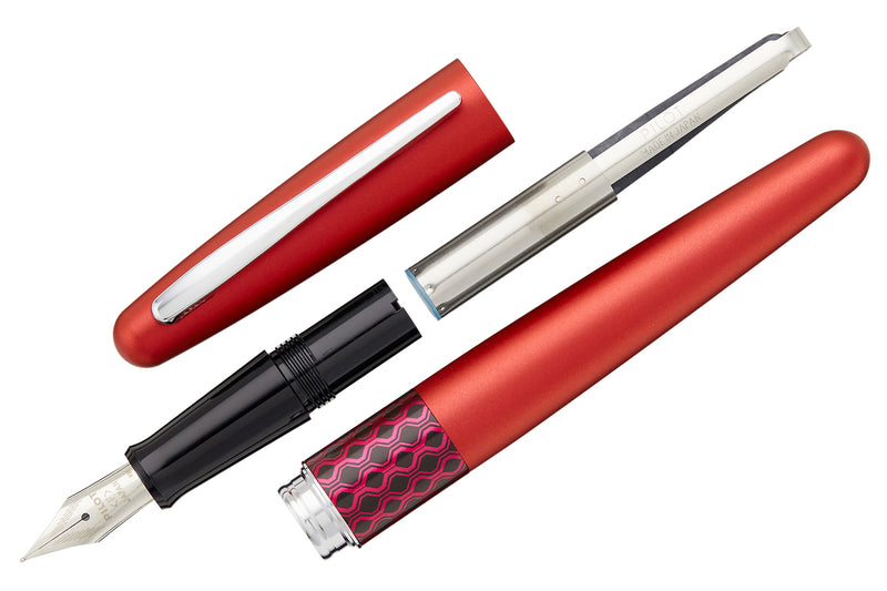 Pilot Metropolitan Fountain Pen - Retro Pop Red