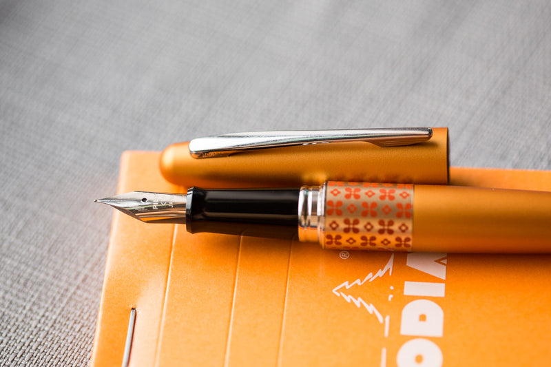 Pilot Metropolitan Fountain Pen - Retro Pop Orange