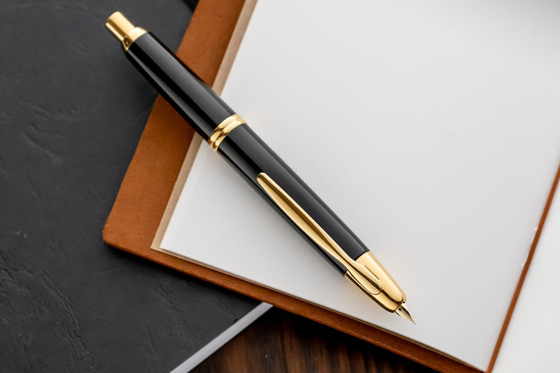 Pilot Vanishing Point Fountain Pen - Black/Gold