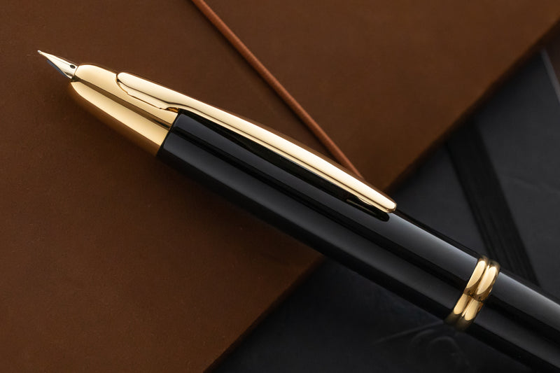 Pilot Vanishing Point Fountain Pen - Black/Gold - The Goulet Pen Company