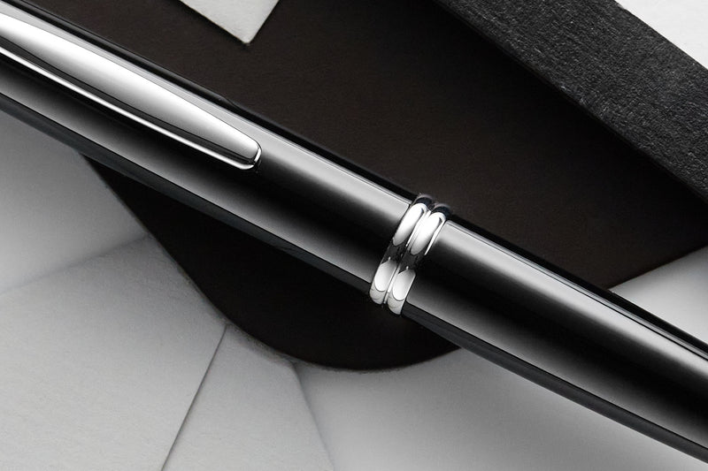 Pilot Vanishing Point Fountain Pen - Black/Rhodium