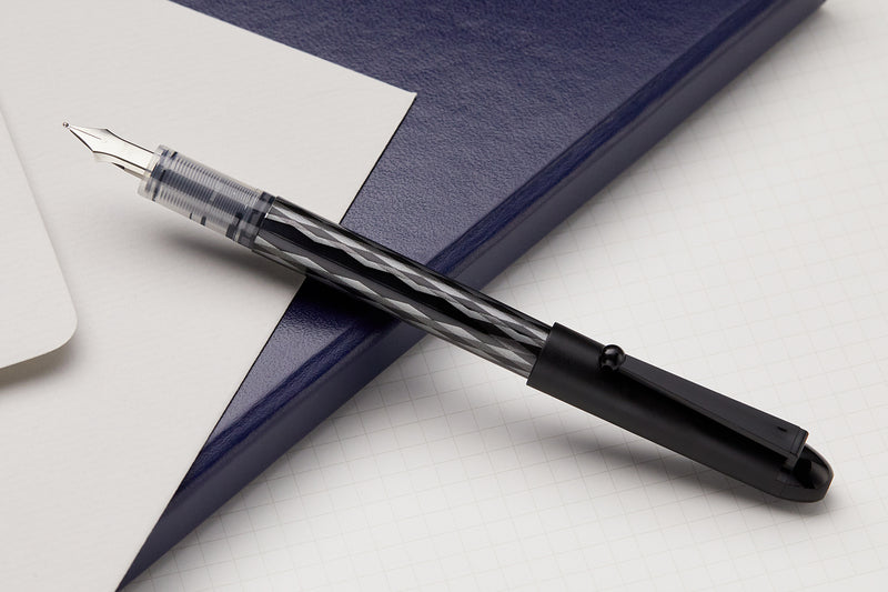 Pilot Varsity Fountain Pen - Black, Medium