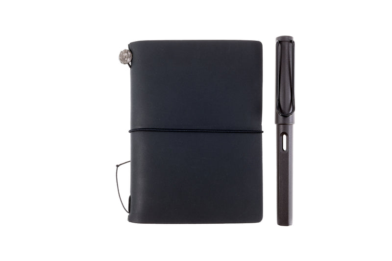 Traveler's Notebook - Black (Passport)